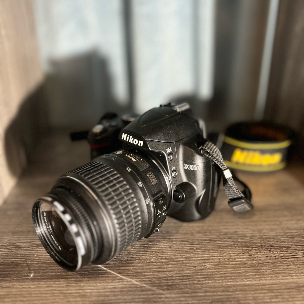 Nikon D3100 DSLR Camera with AF-S DX 18-55mm f/3.5-5.6 VR Zoom Lens